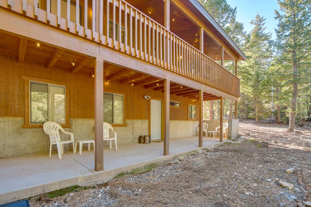 High Noon Hideaway: Zion Cabin w/ Fire Pit!