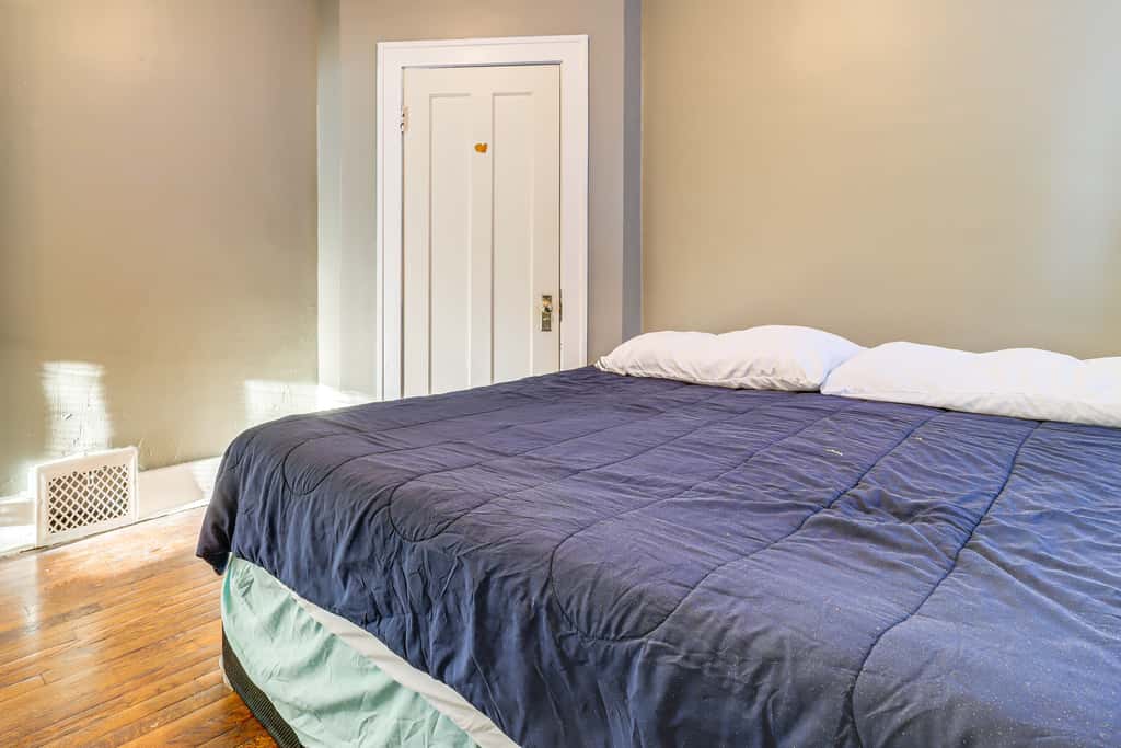 Urban Retreat 1 Mi to Riverfront! Detroit Duplex