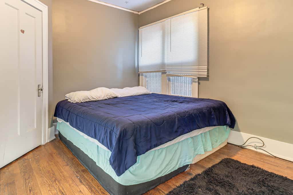 Urban Retreat 1 Mi to Riverfront! Detroit Duplex