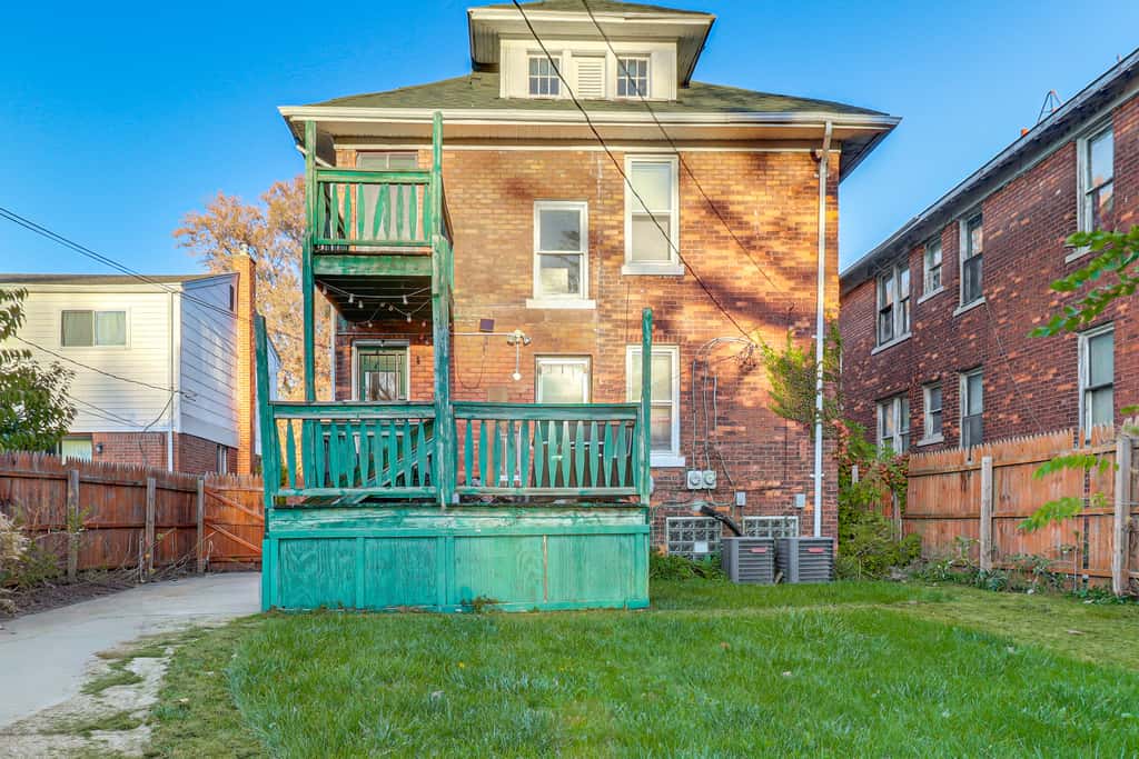 Urban Retreat 1 Mi to Riverfront! Detroit Duplex