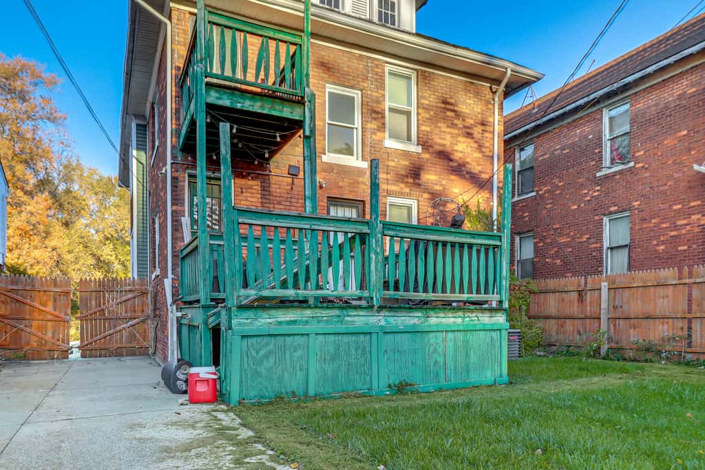 Urban Retreat 1 Mi to Riverfront! Detroit Duplex