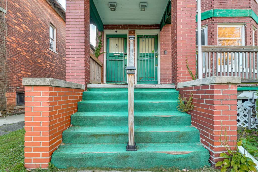 Urban Retreat 1 Mi to Riverfront! Detroit Duplex