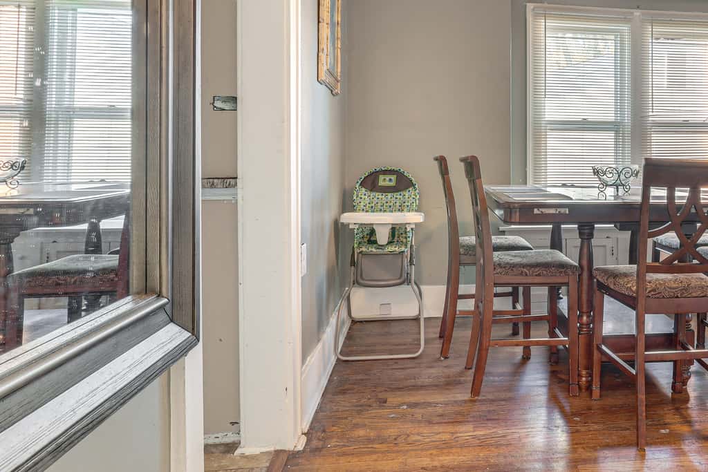 Urban Retreat 1 Mi to Riverfront! Detroit Duplex