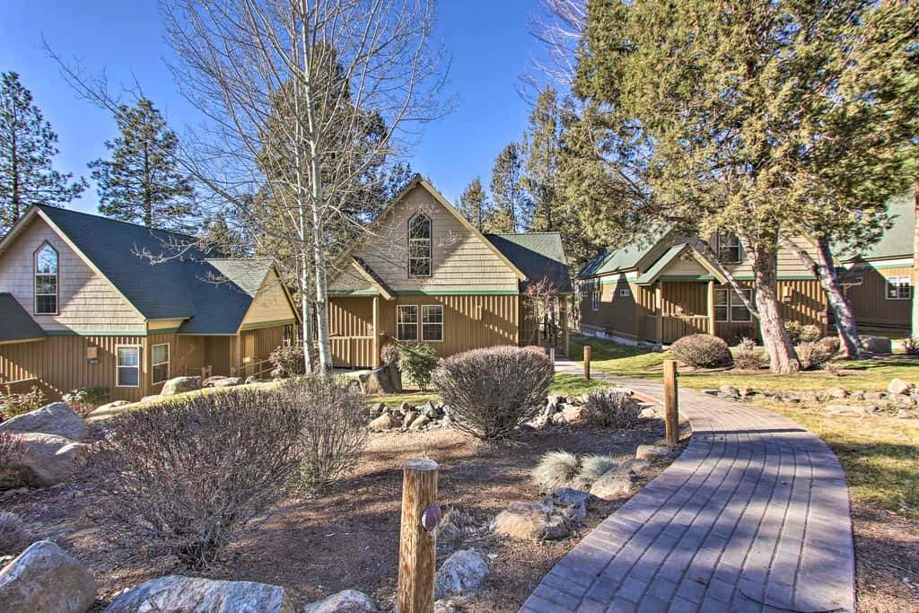 Klamath Falls Cabin Retreat w/ Deck & Grill!