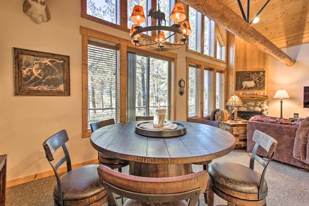 Klamath Falls Cabin Retreat w/ Deck & Grill!