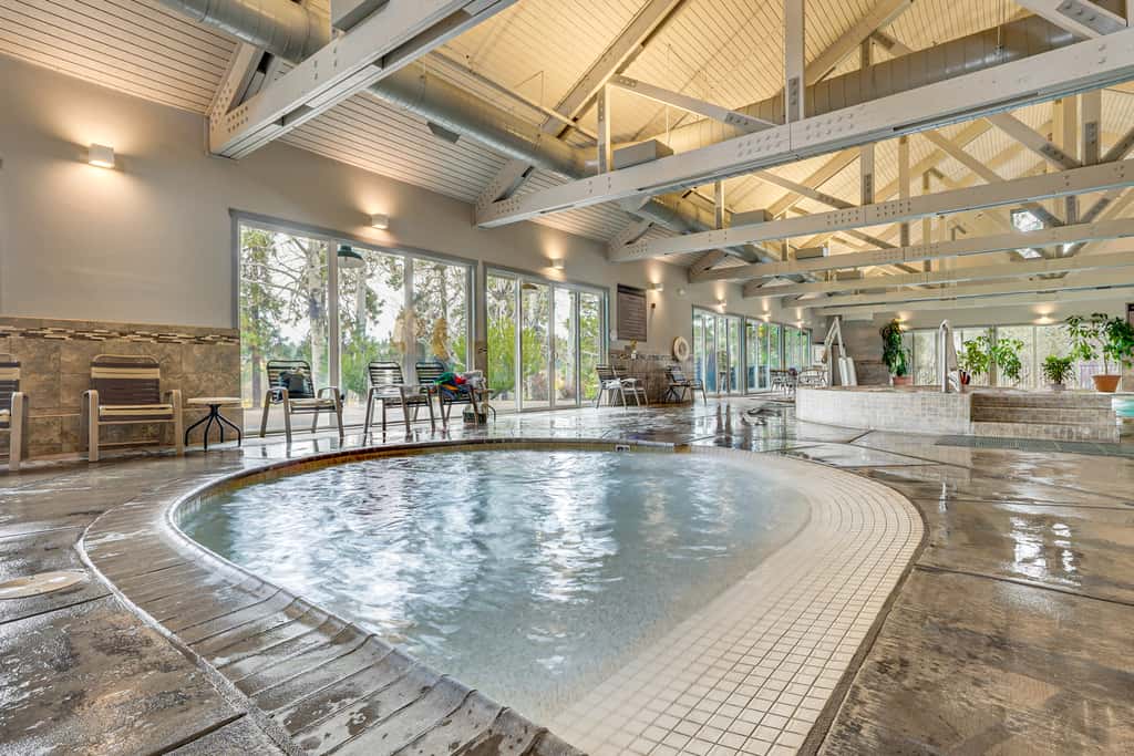 Pool & Hot Tub Access! Running Y Retreat w/ Deck