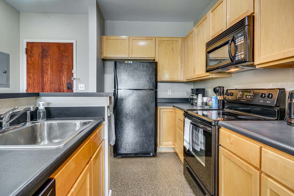 Walkable Condo in Dtwn Greensboro! Extended Stay