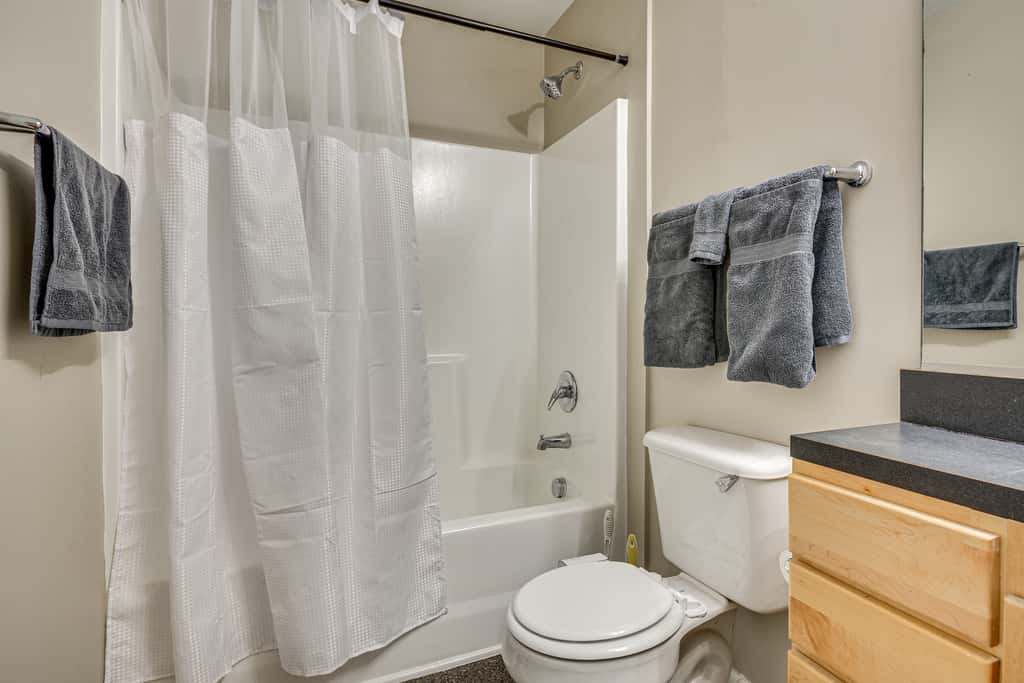 Walkable Condo in Dtwn Greensboro! Extended Stay