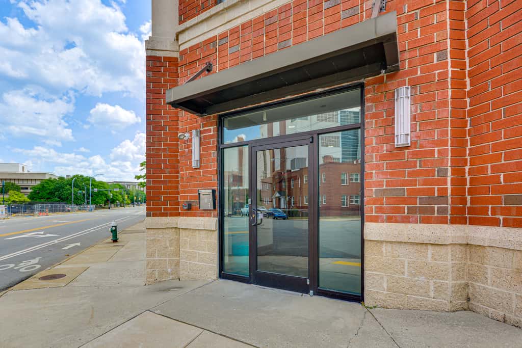 Walkable Condo in Dtwn Greensboro! Extended Stay