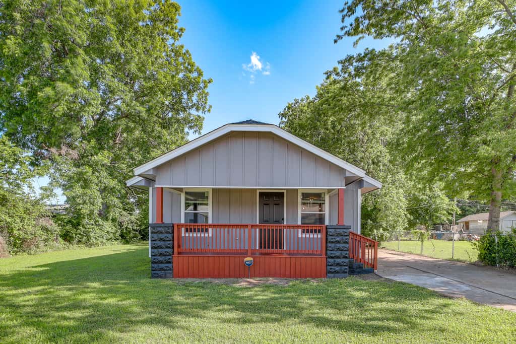 Remodeled Tulsa House w/ Yard ~ 4 Mi to Downtown!