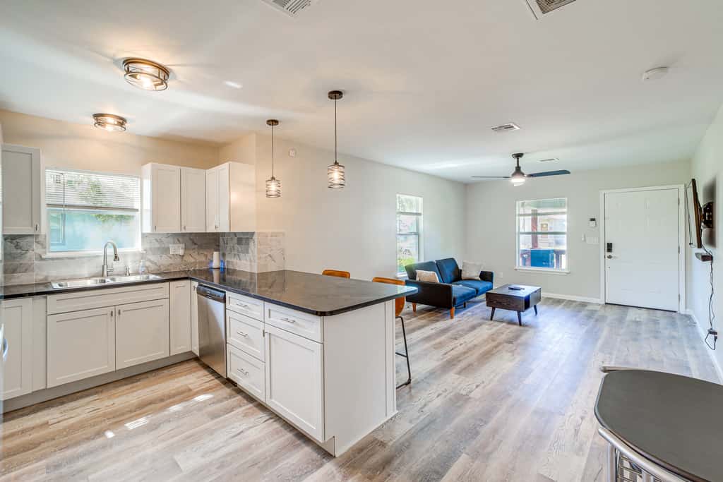 Remodeled Tulsa House w/ Yard ~ 4 Mi to Downtown!