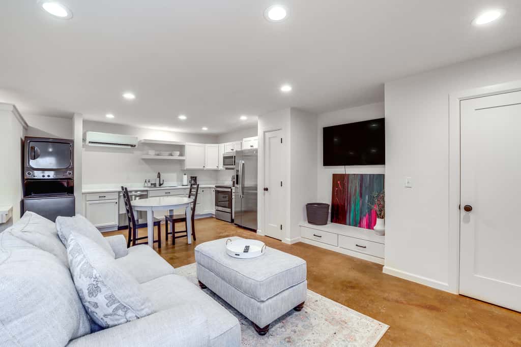Central & Modern Studio w/ Workspace in Owasso!