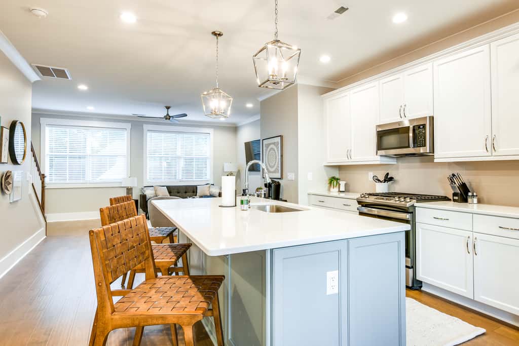 Cozy South Carolina Abode - Steps from Main Street