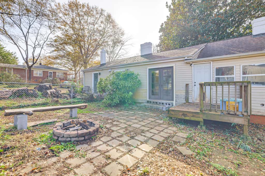 4 Mi to Dtwn: Home w/ Fire Pit in Greenville