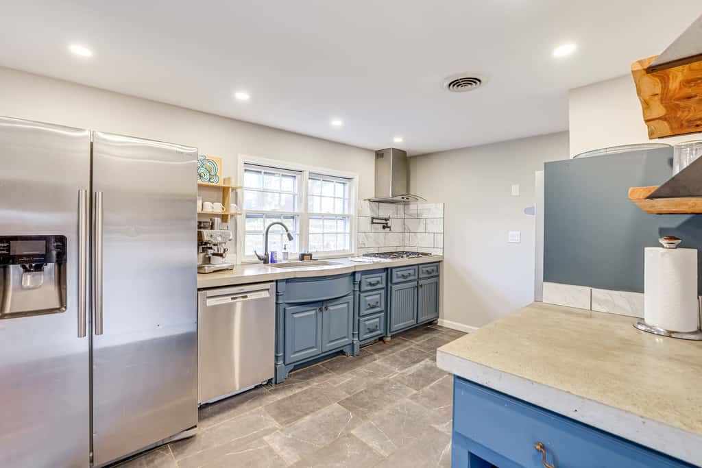 4 Mi to Dtwn: Home w/ Fire Pit in Greenville