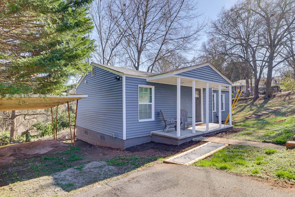 < 3 Mi to Downtown Greenville! Convenient 2BR Home