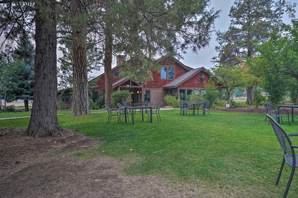 Chalet at Running Y Resort w/ Wraparound Deck!