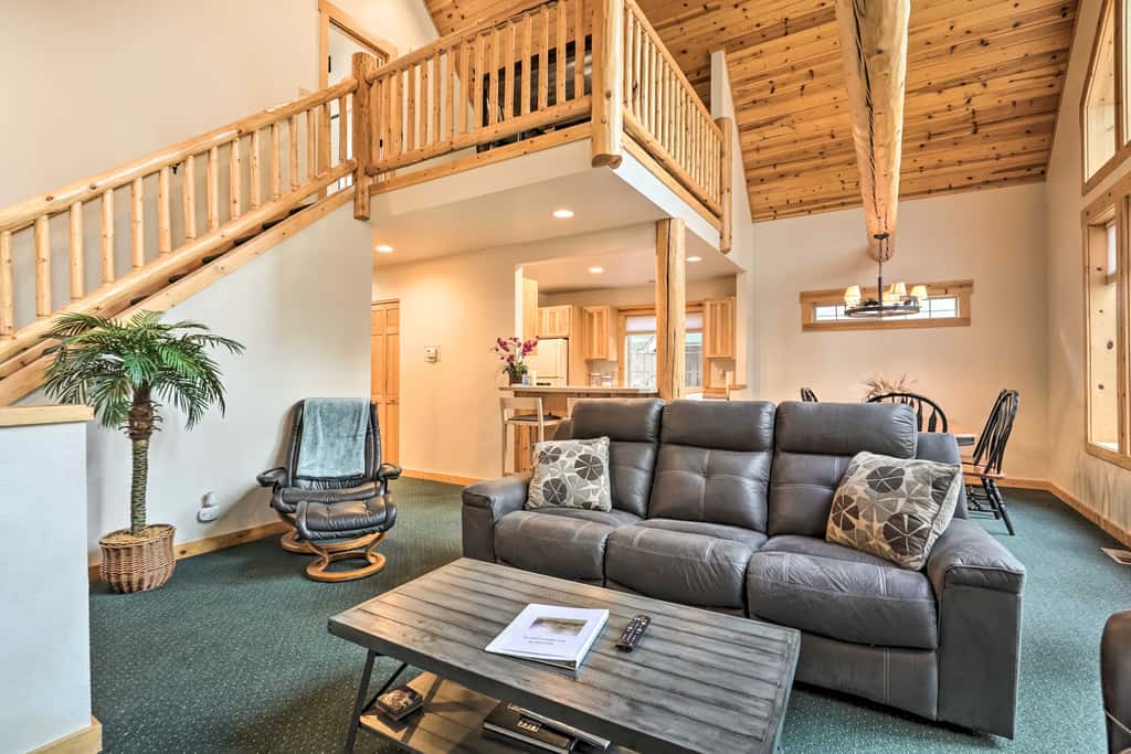 Chalet at Running Y Resort w/ Wraparound Deck!