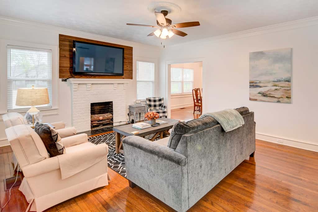 2 Mi to Dtwn: Waco Home w/ Shared Yard!