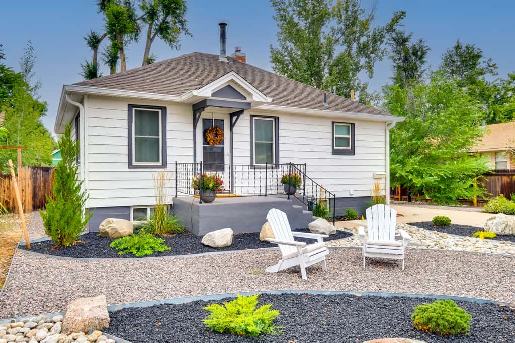 Loveland Retreat w/ Bicycles, Deck & Fire Pit!