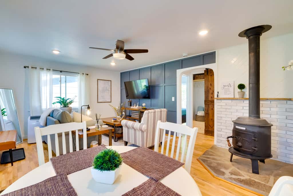 Loveland Retreat w/ Bicycles, Deck & Fire Pit!