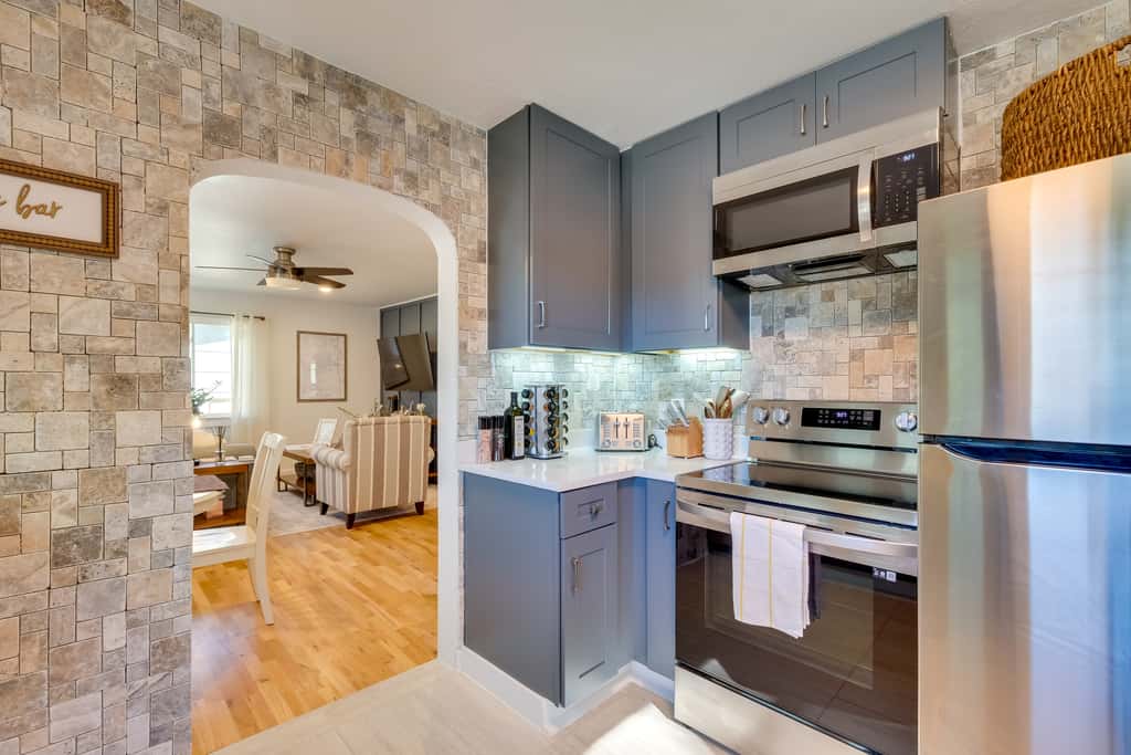 Loveland Retreat w/ Bicycles, Deck & Fire Pit!