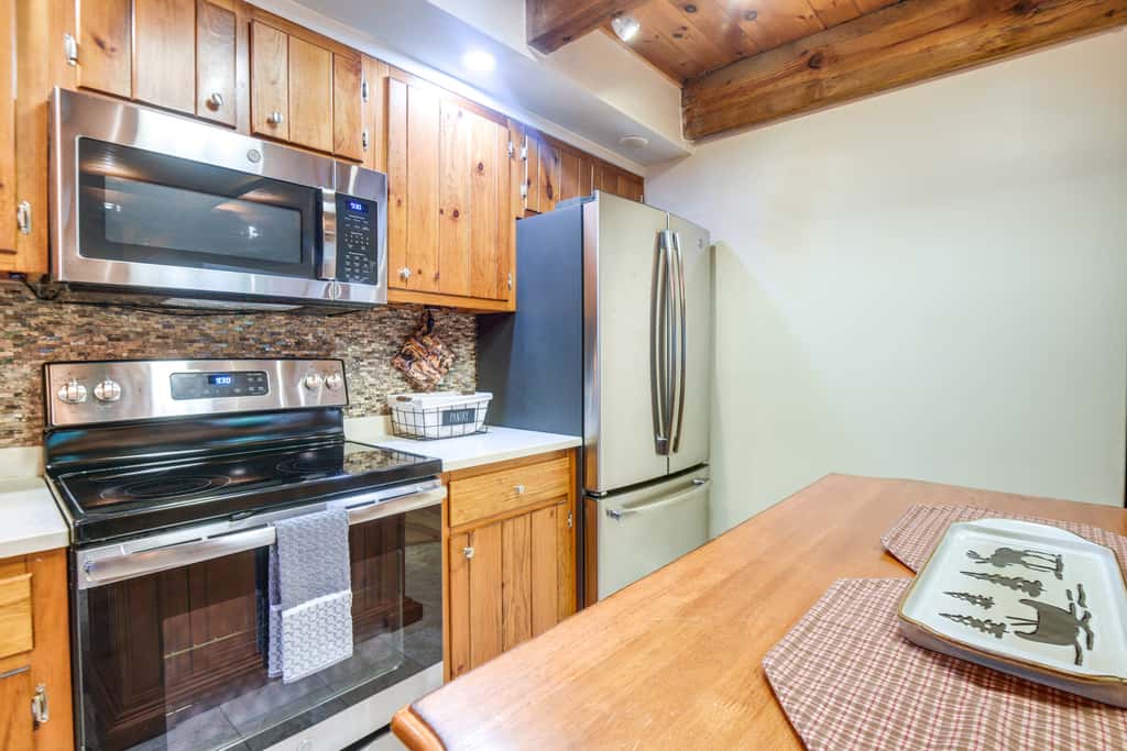 Hot Tub, Near Saco River! Summer Family Getaway