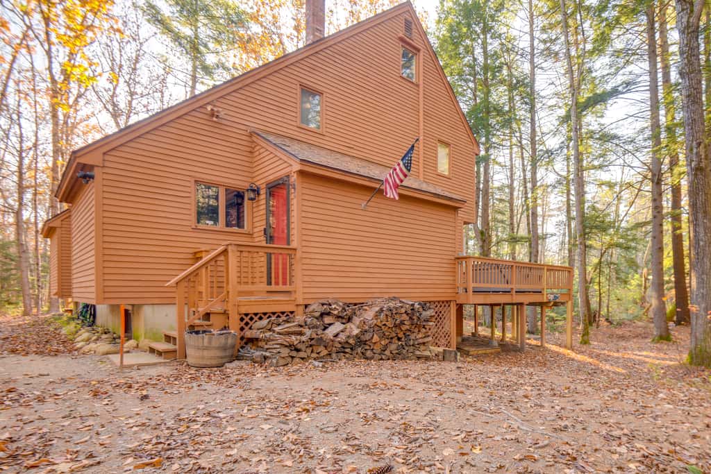 Hot Tub, Near Saco River! Summer Family Getaway