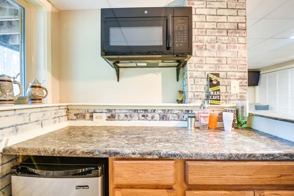 Hot Tub, Near Saco River! Summer Family Getaway