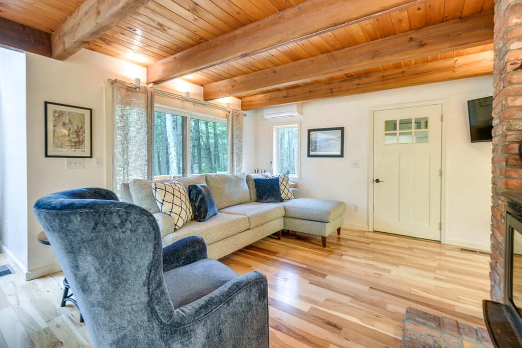 Hot Tub, Near Saco River! Summer Family Getaway