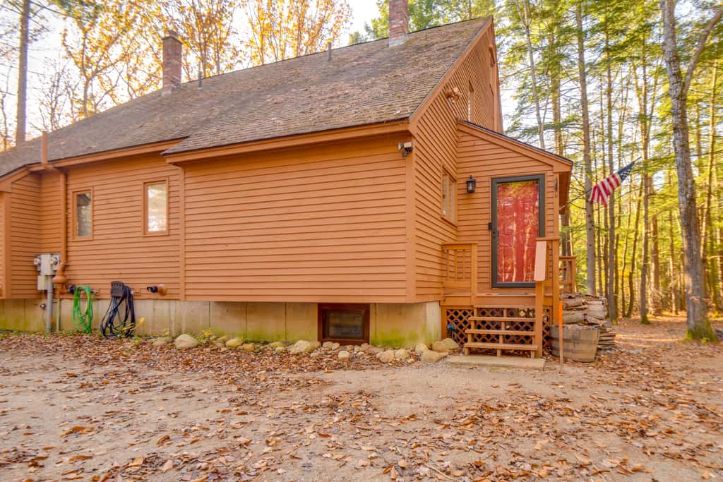 Hot Tub, Near Saco River! Summer Family Getaway