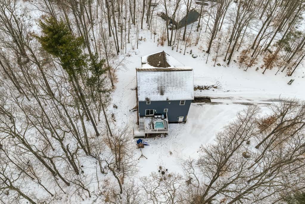 Mtn-View Gem w/ Hot Tub & Fire Pit in North Conway