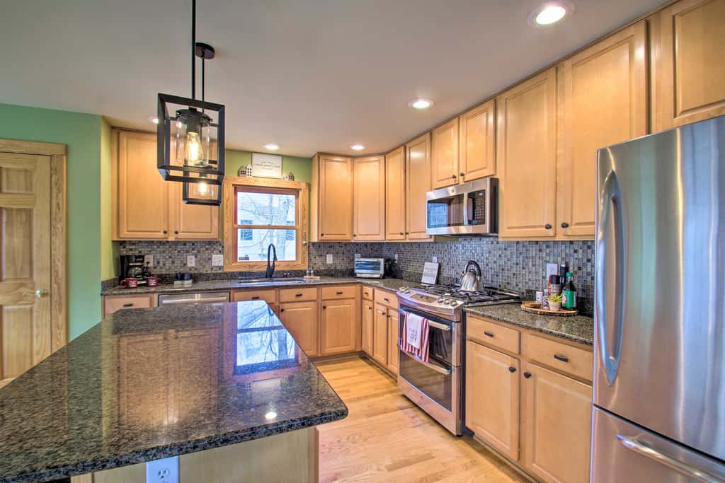 Wintergreen Resort Cabin: Near the Slopes!