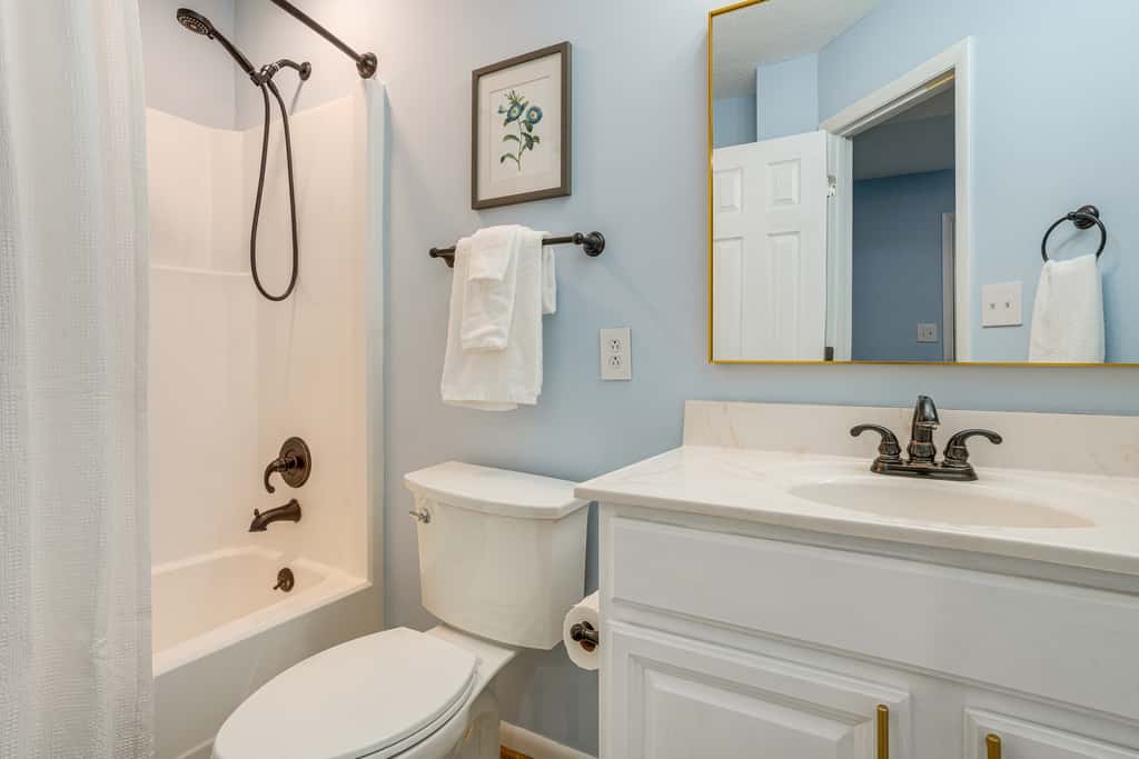 Wintergreen Condo: Walk to Slopes,Trails & Market!