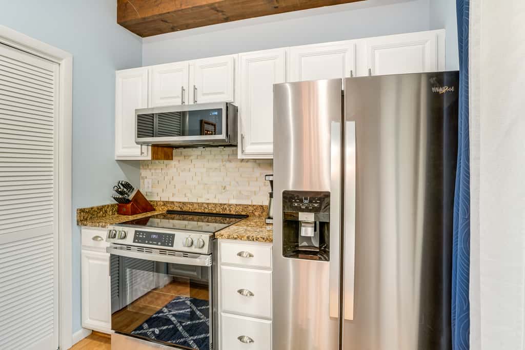 Wintergreen Condo: Walk to Slopes,Trails & Market!