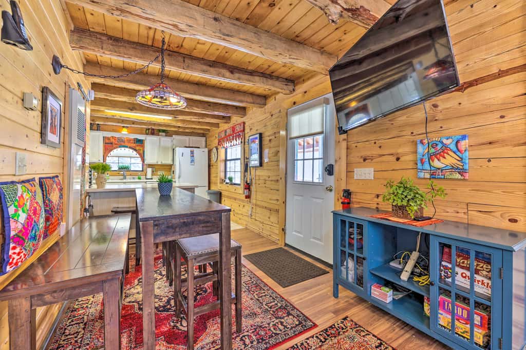 Rustic Duck Creek Village Cabin w/ Fire Pit!