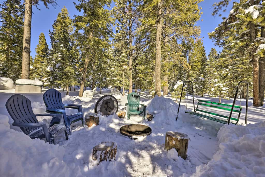 Rustic Duck Creek Village Cabin w/ Fire Pit!