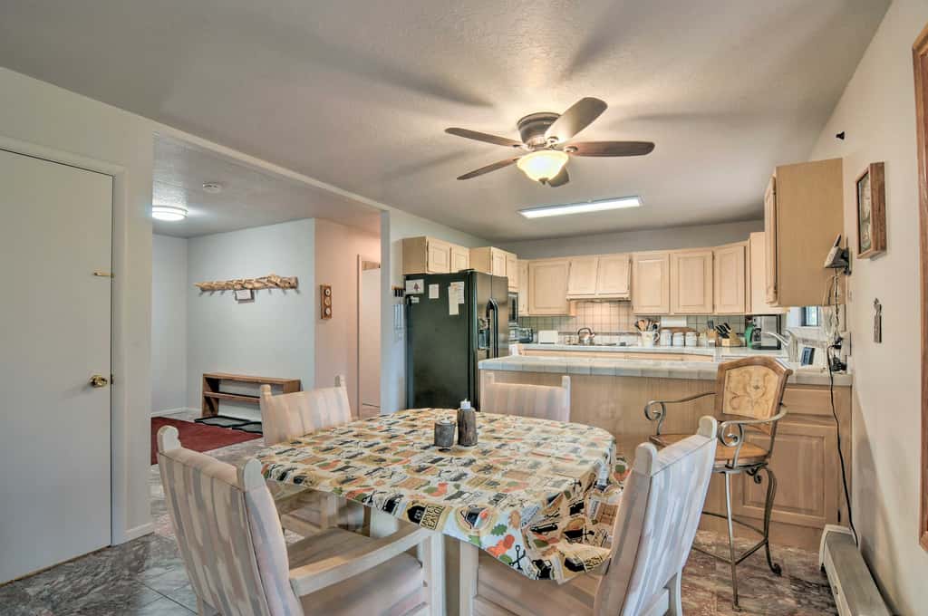 Duck Creek Village Cabin w/ Deck on Half Acre