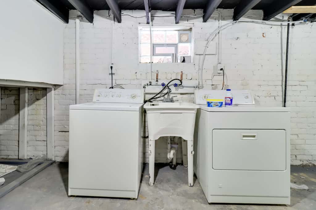 Modern Updates & Great Location! Detroit Duplex