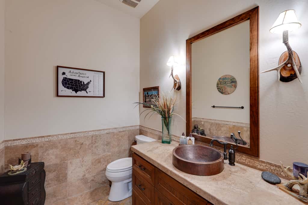Klamath Falls Vacation Rental w/ Resort Amenities!