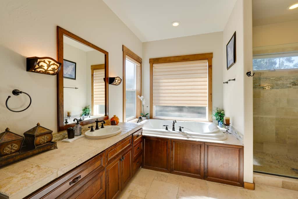 Klamath Falls Vacation Rental w/ Resort Amenities!