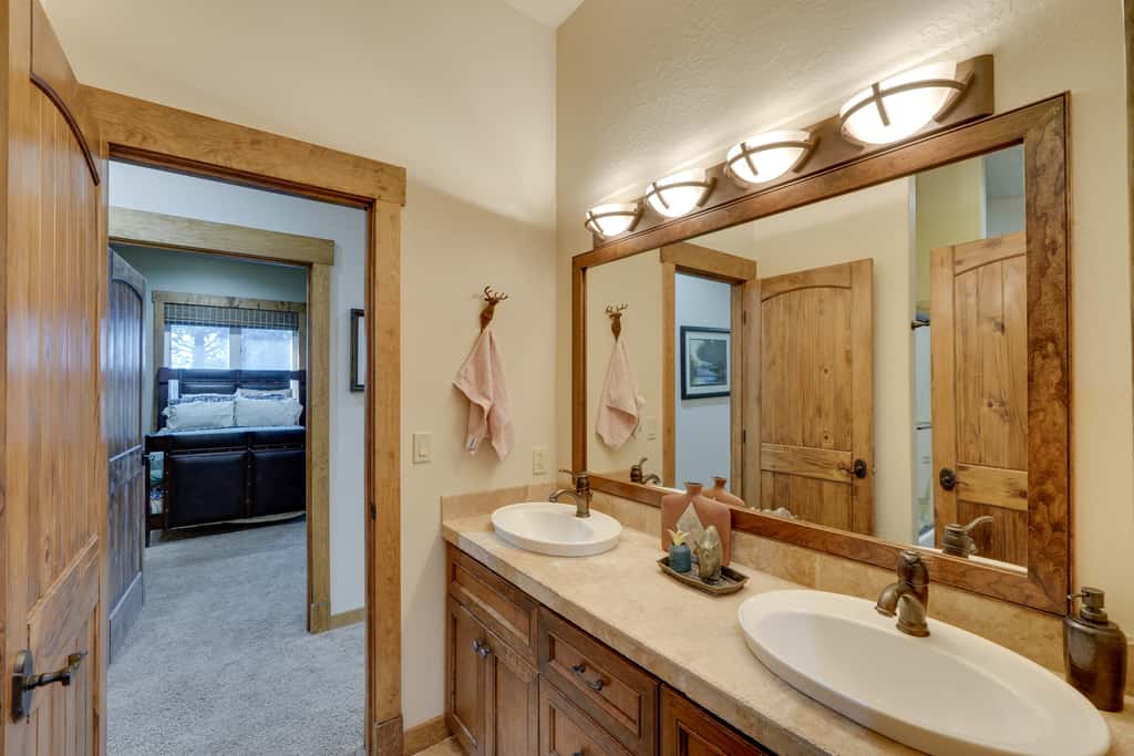 Klamath Falls Vacation Rental w/ Resort Amenities!