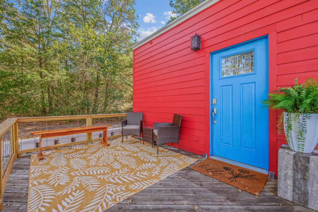 6 Mi to Kyle Field! Pet-Friendly Getaway w/ Yard
