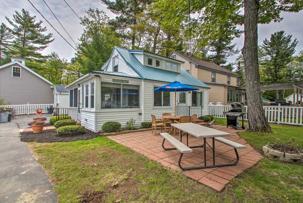 Sebago Lake Cottage w/ Patio + Beach Access!