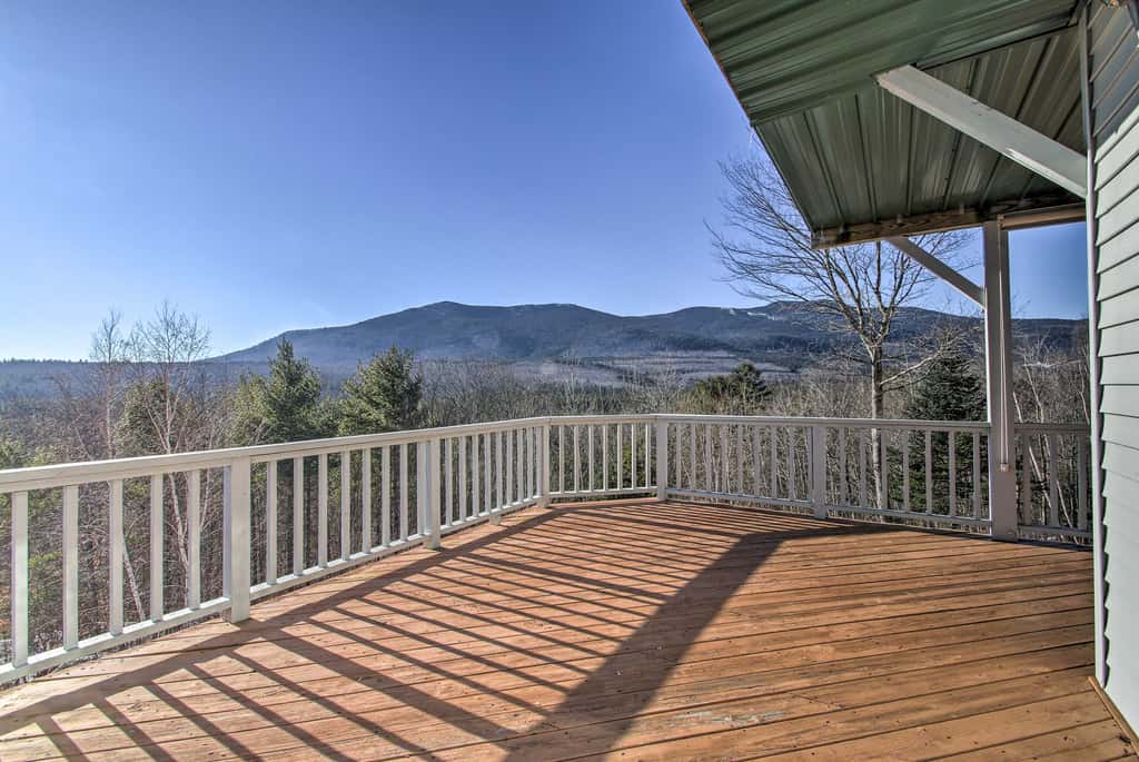 Hot Tub & Moat Mtn Views: North Conway Townhouse