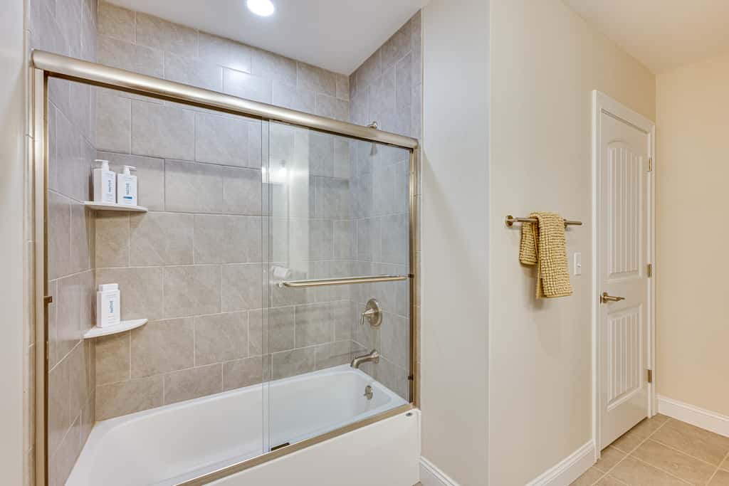 Ski-Out Family Condo at Cranmore Mountain