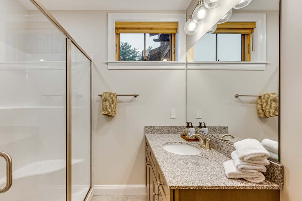 Ski-Out Family Condo at Cranmore Mountain