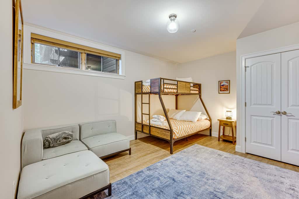 Ski-Out Family Condo at Cranmore Mountain