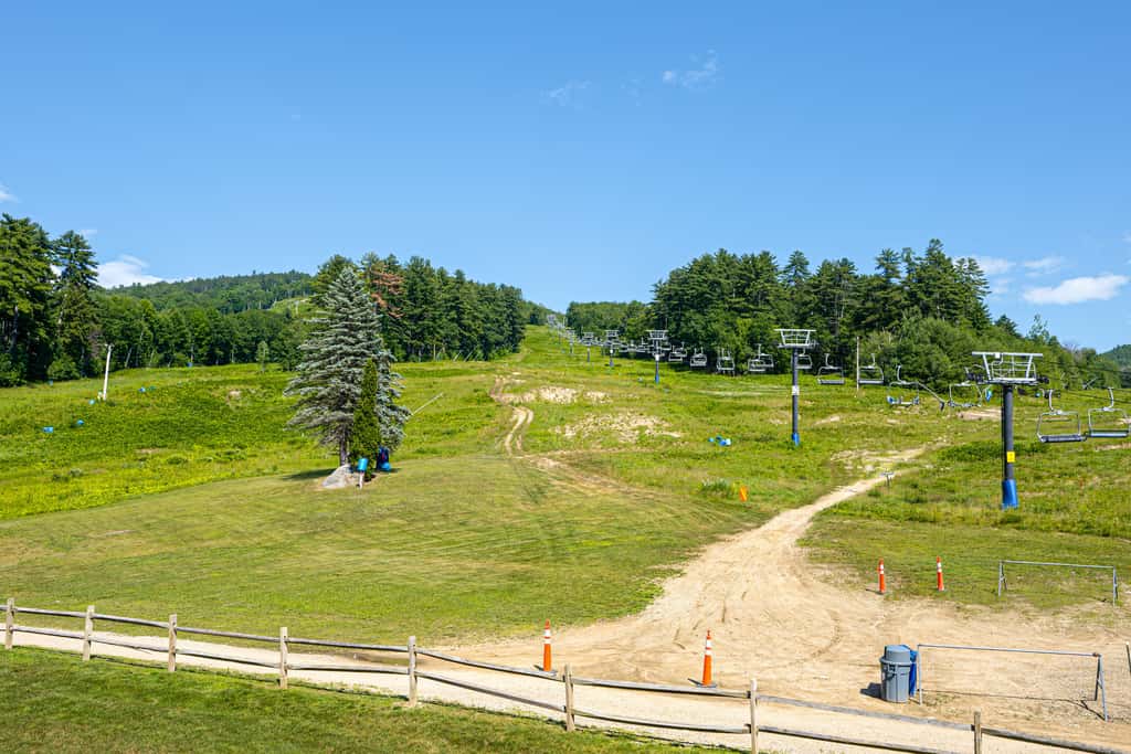Ski-Out Family Condo at Cranmore Mountain