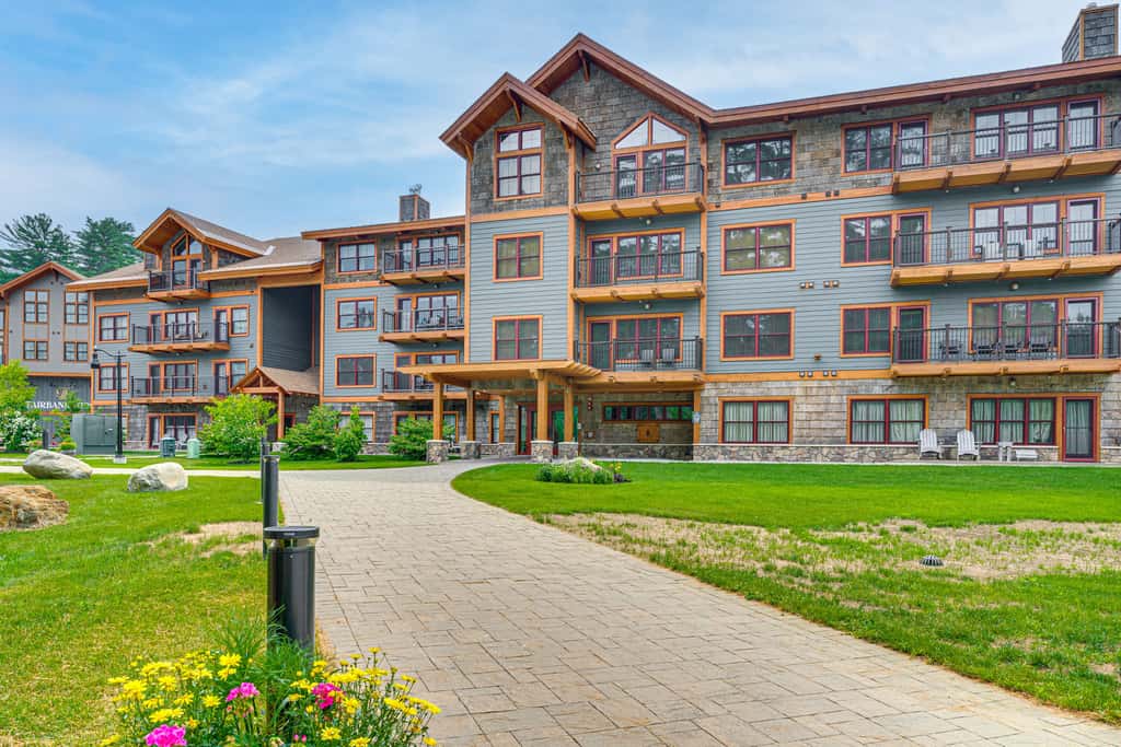Ski-Out Family Condo at Cranmore Mountain